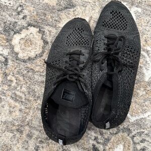 Nike flyknit size 6.5